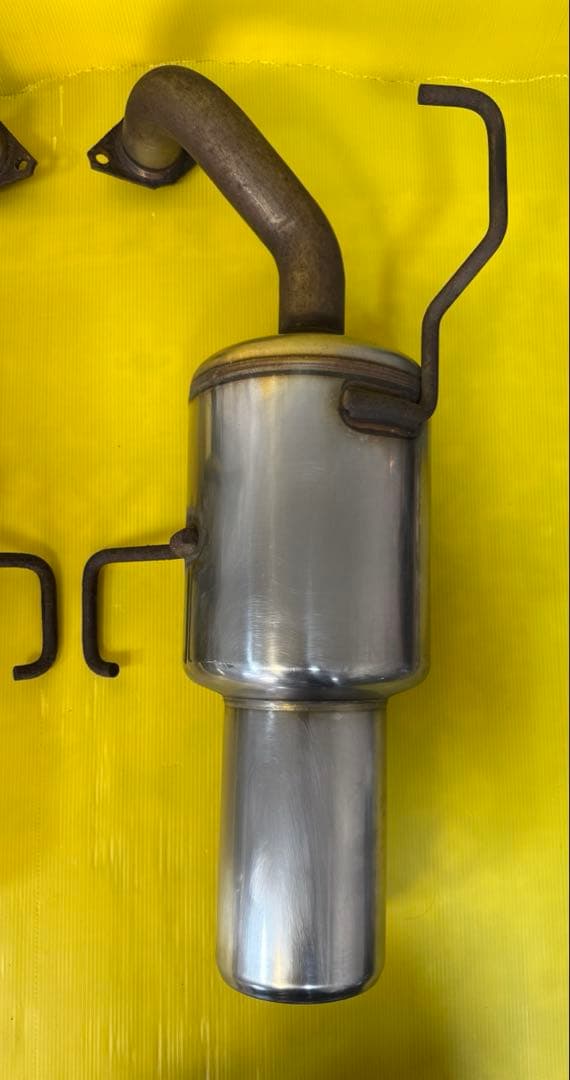 スバル レガシィ BP5 および BL5 (STI) マフラー