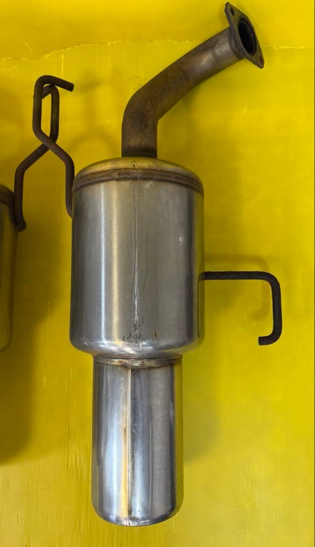 スバル レガシィ BP5 および BL5 (STI) マフラー