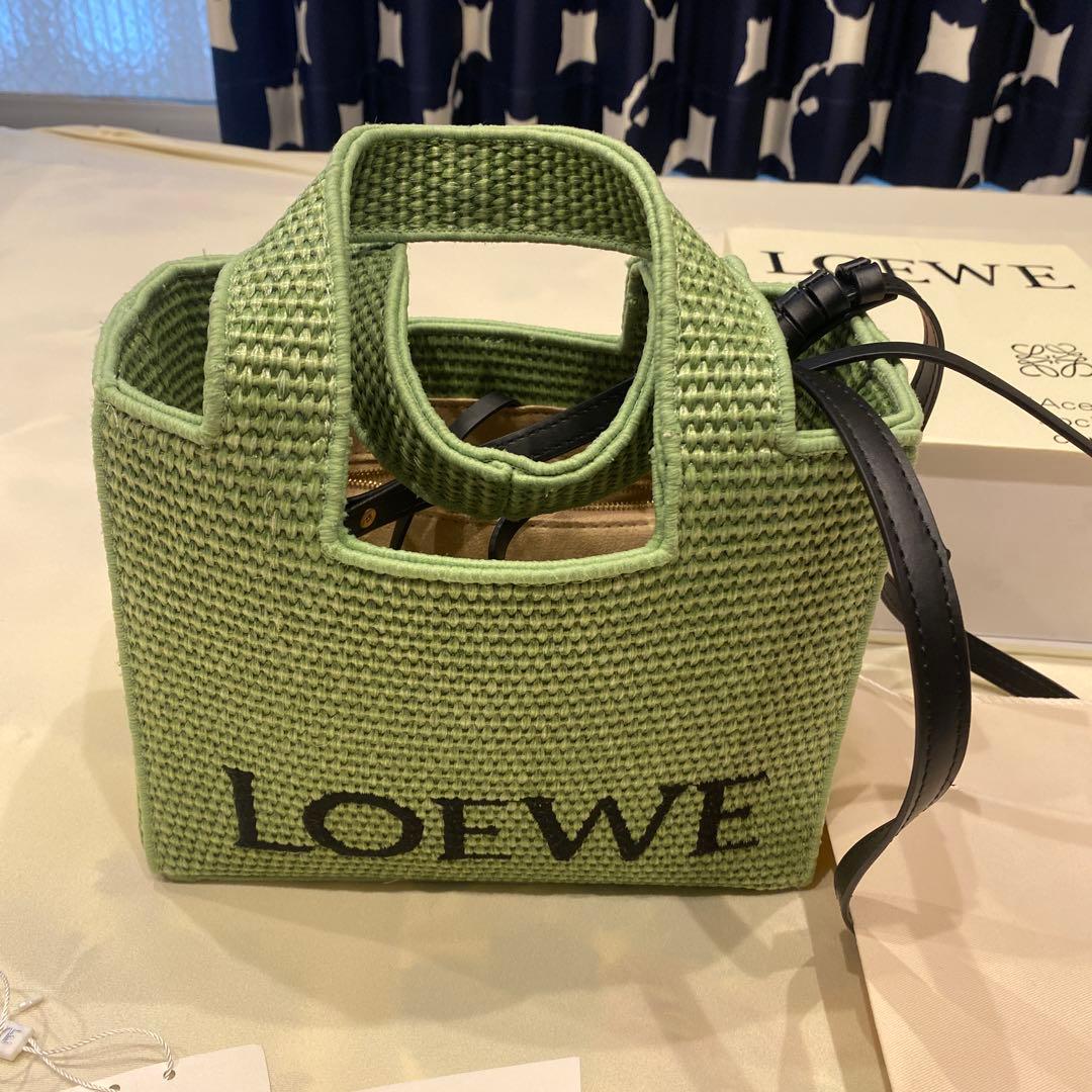 LOEWE グリーン かごバッグ