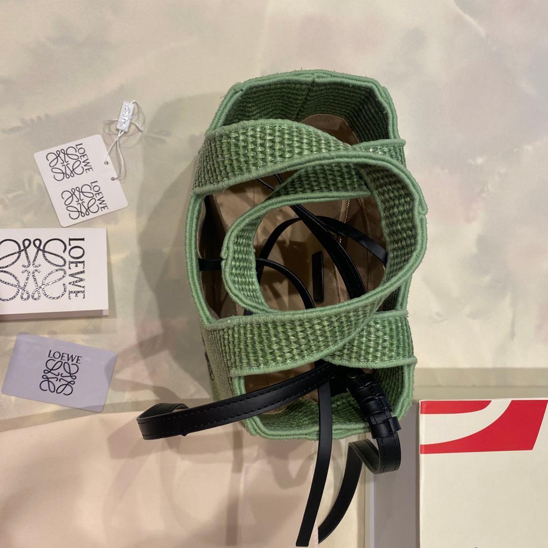LOEWE グリーン かごバッグ