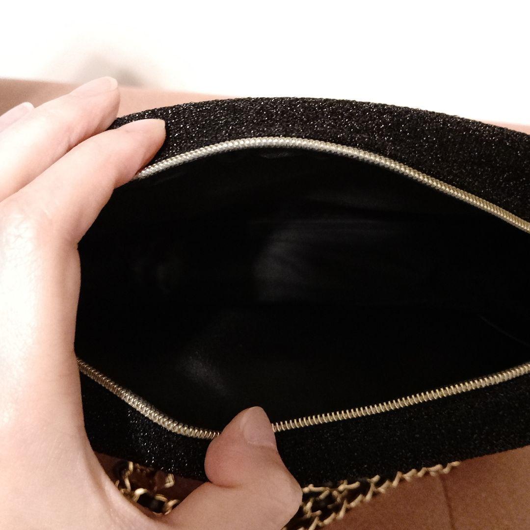 CHANEL BEAUTE ブラックショルダーバッグ