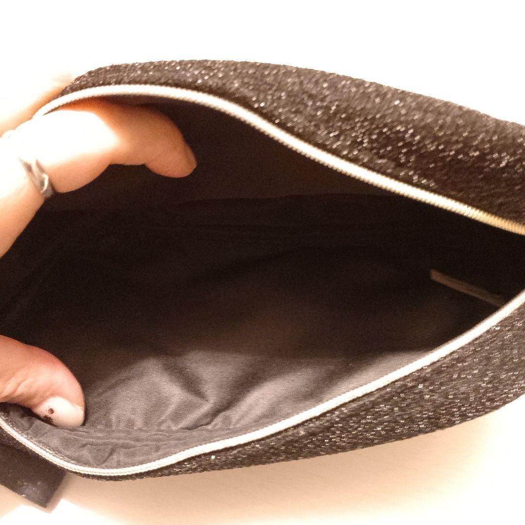 CHANEL BEAUTE ブラックショルダーバッグ