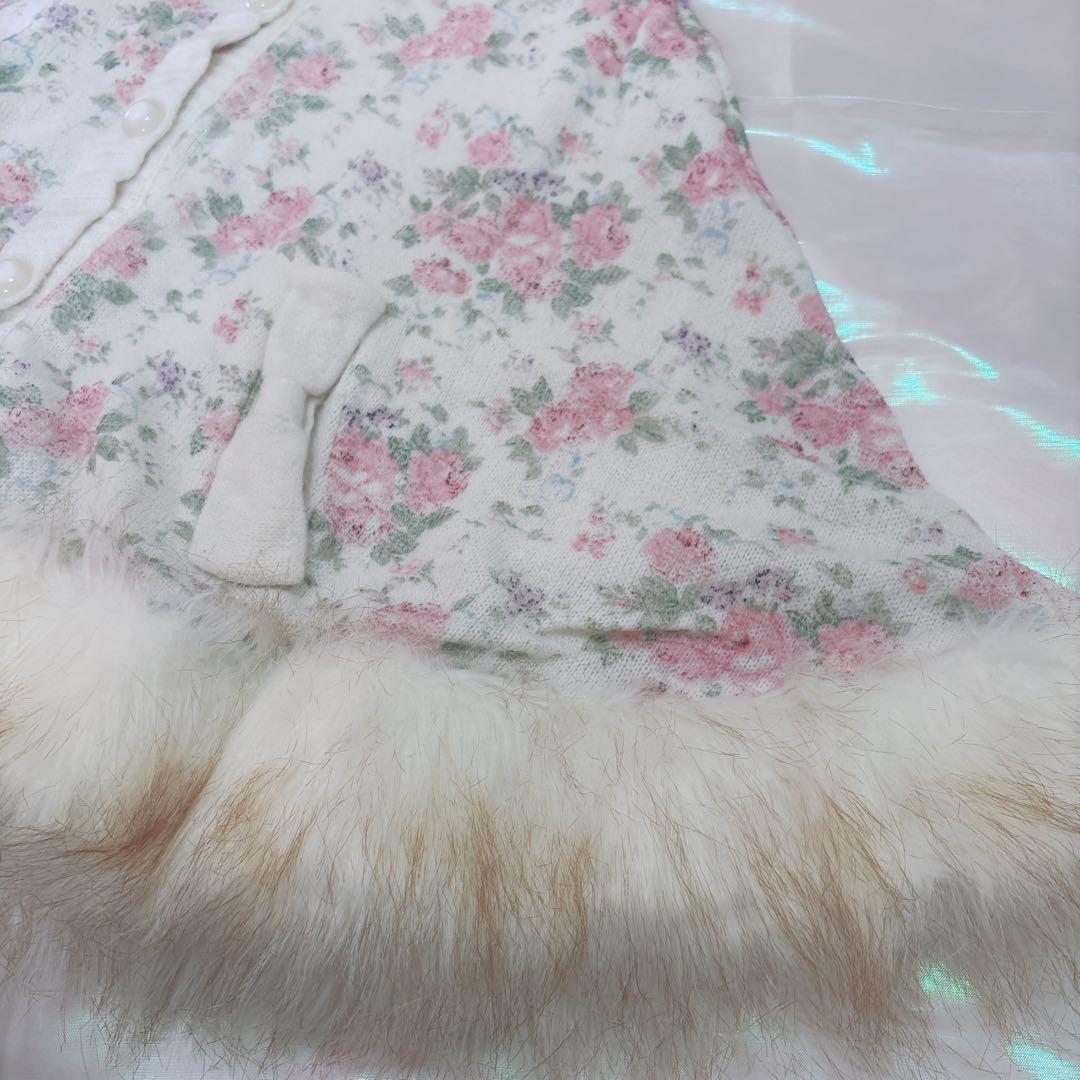 LIZLISAリズリサ　フード付花柄ポンチョ　ケープ　クリーム色