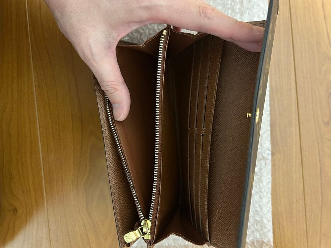 ルイヴィトン　LOUIS VUITTON 長財布