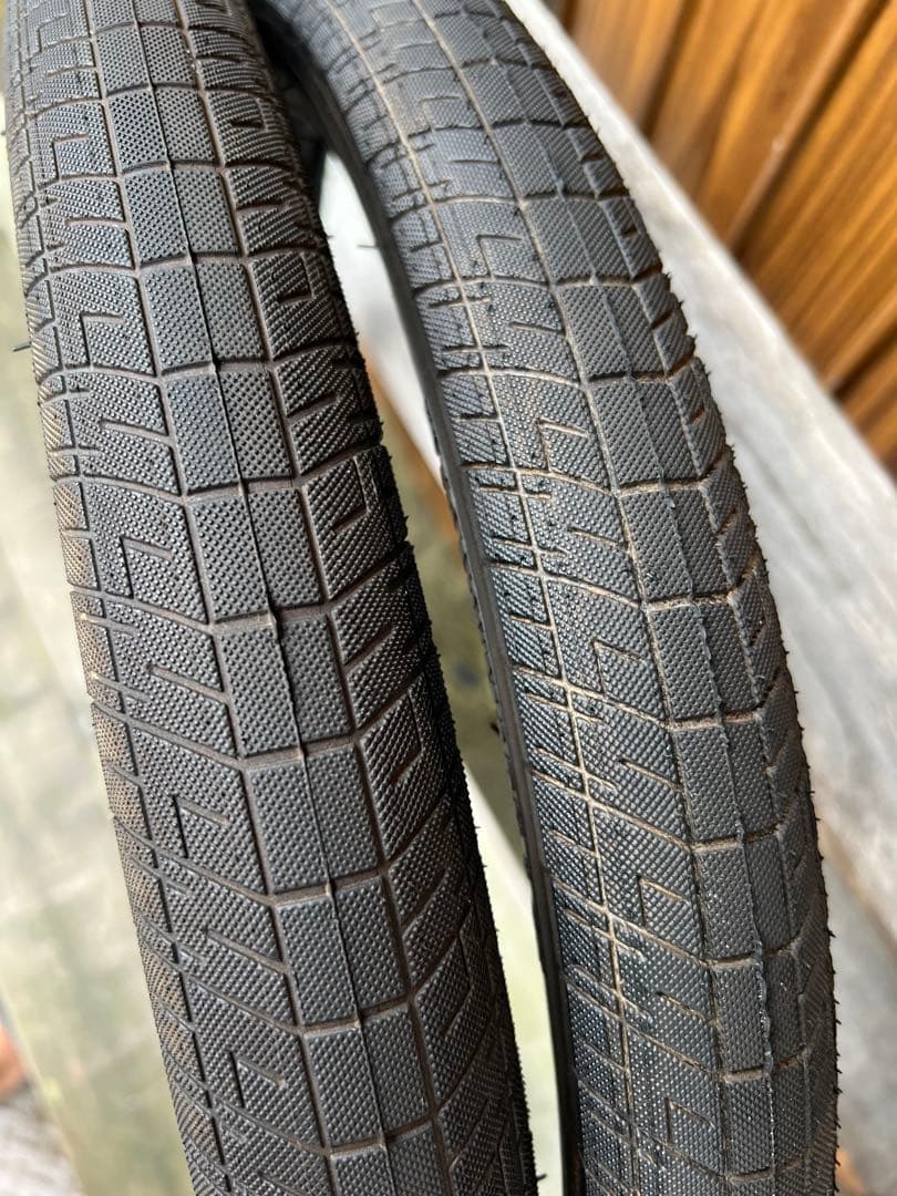 BMX タイヤ ケブラー S&M TRACKMARK X ODYSSEY