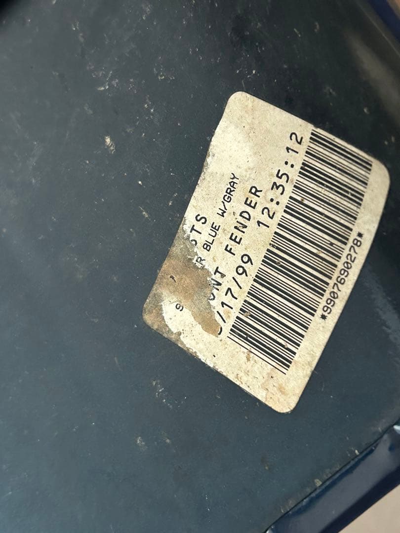 希少　ハーレーダビッドソン　純正1999FLSTSフロントフェンダー