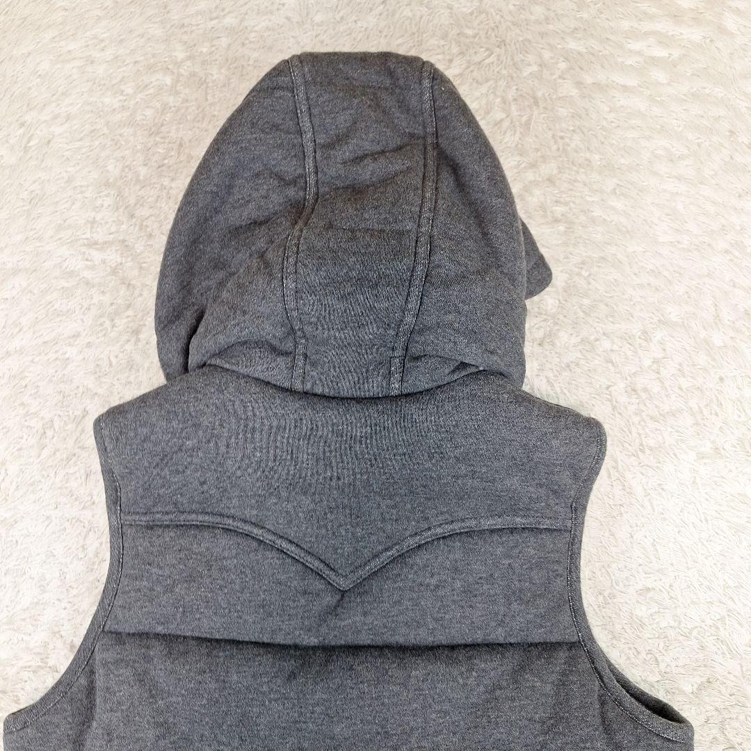 BURBERRY　ブルーレーベル　ダウンベスト　ノバチェック　フード　グレー　M