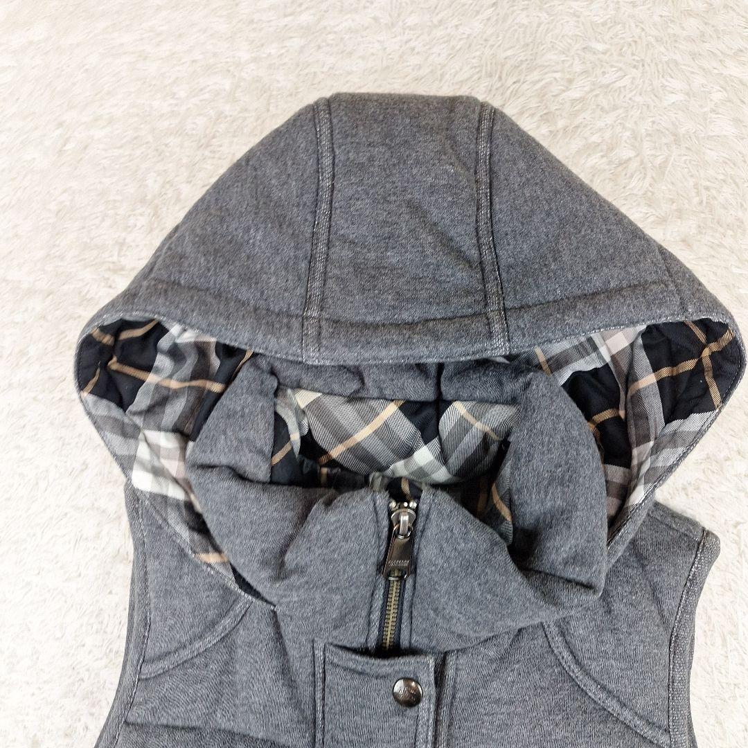 BURBERRY　ブルーレーベル　ダウンベスト　ノバチェック　フード　グレー　M
