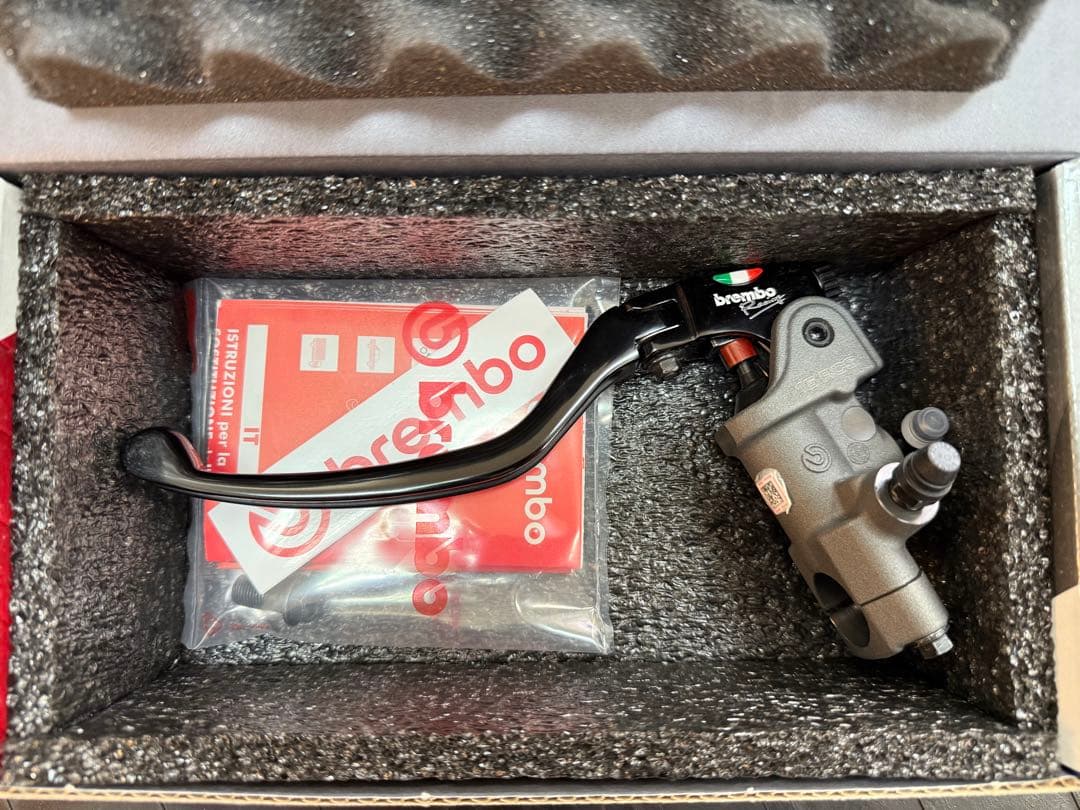 ブレンボ16RCSラジアルクラッチマスター
