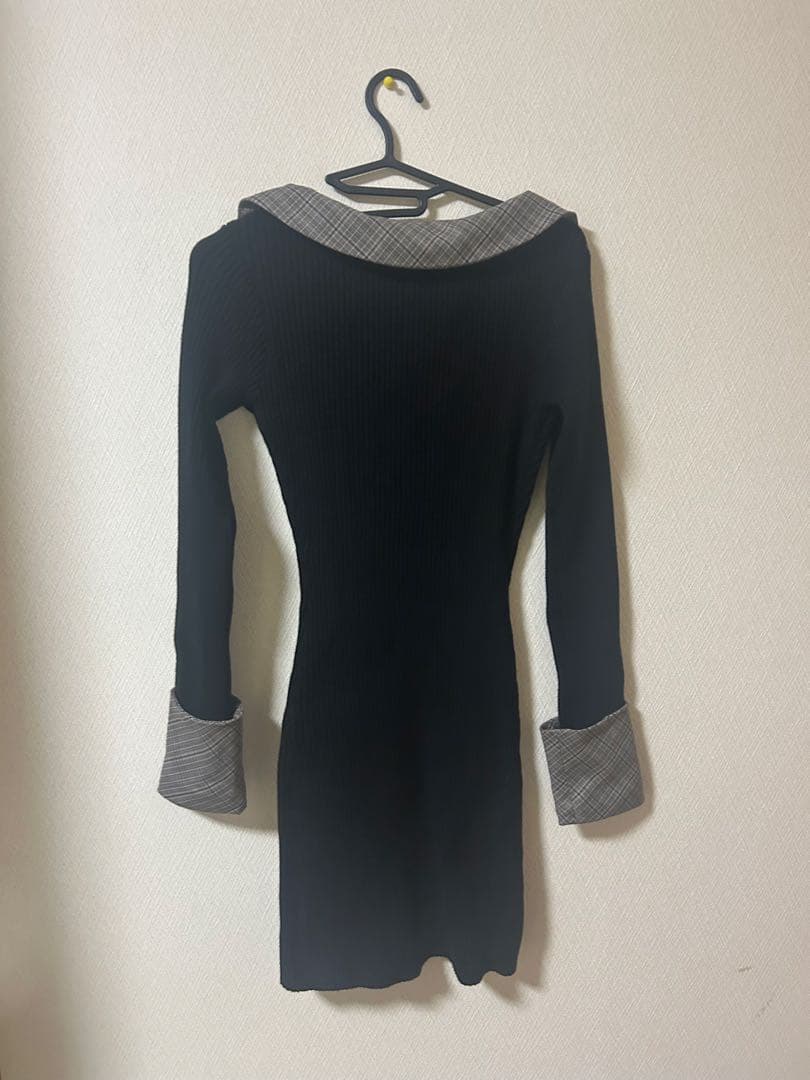 BUBBLES フロントジップニットワンピース