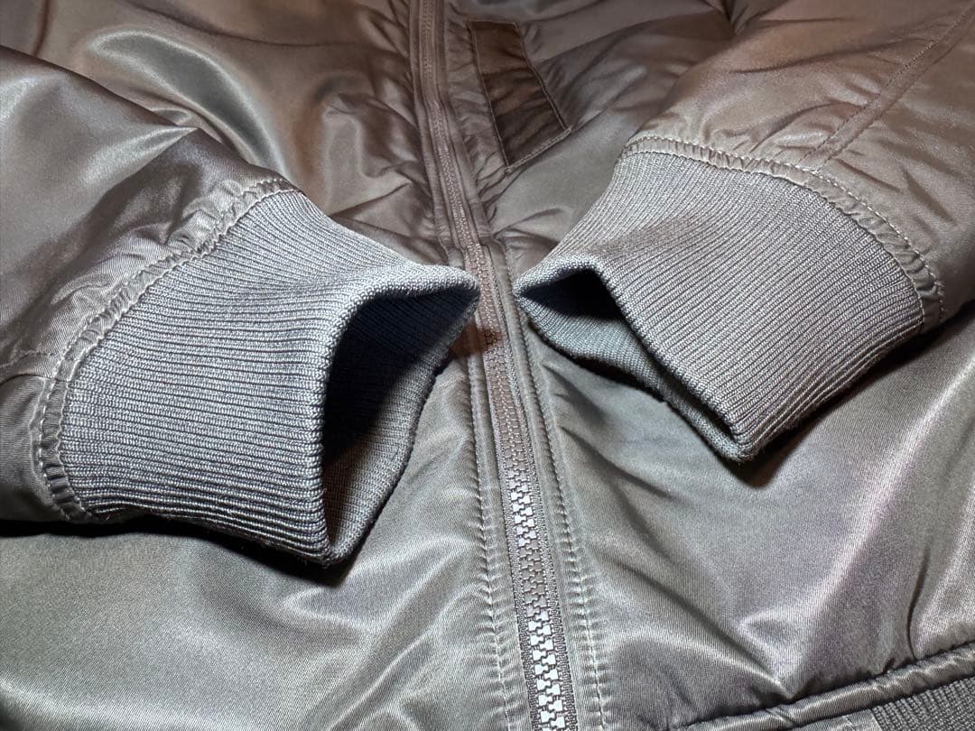 UNIQLO+J ハイブリッドダウンオーバーサイズMA-1 グレー 2021