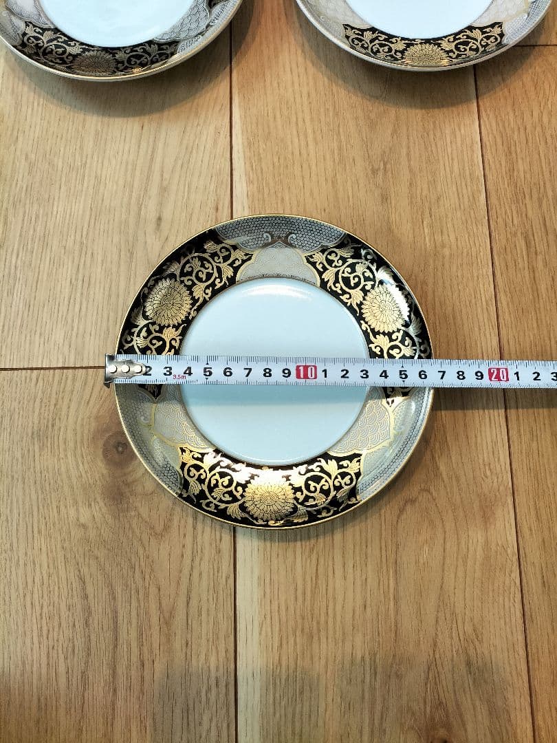 有田焼 徳幸窯 錦黒地金彩菊花紋4寸皿 新品・未使用品 5客セット台皿付き