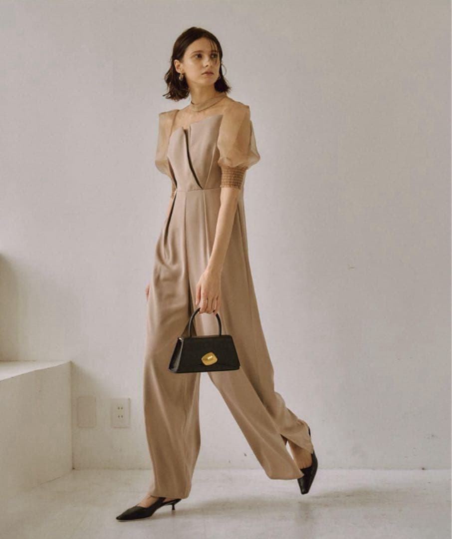 1★新品タグ付き★ LE’RURE パンツドレス　結婚式パーティベージュM