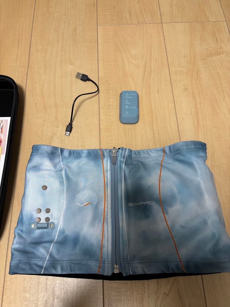 SIXPAD シックスパッド　コアベルト