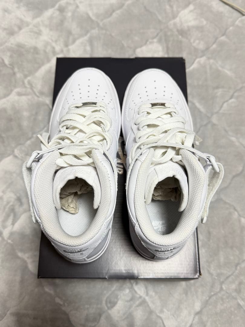 Nike エアフォース 1 ‘07 MID