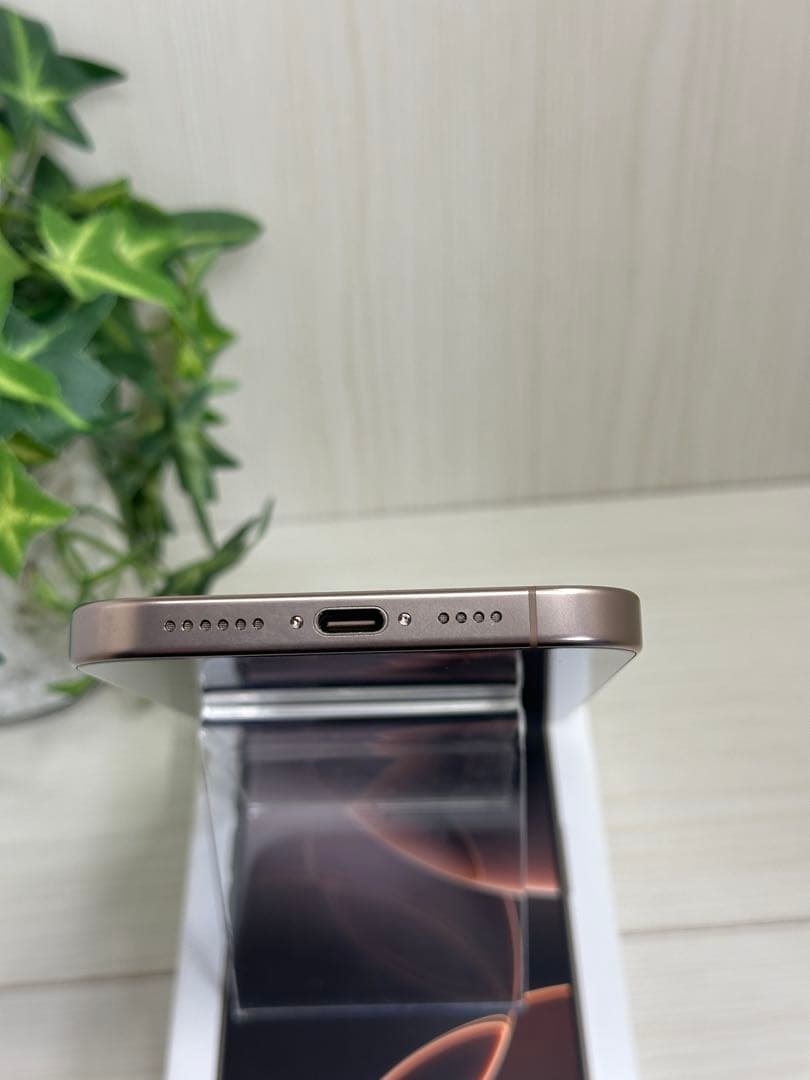 ✨iPhone 16 Pro Max 256GB デザートチタニウム✨100％