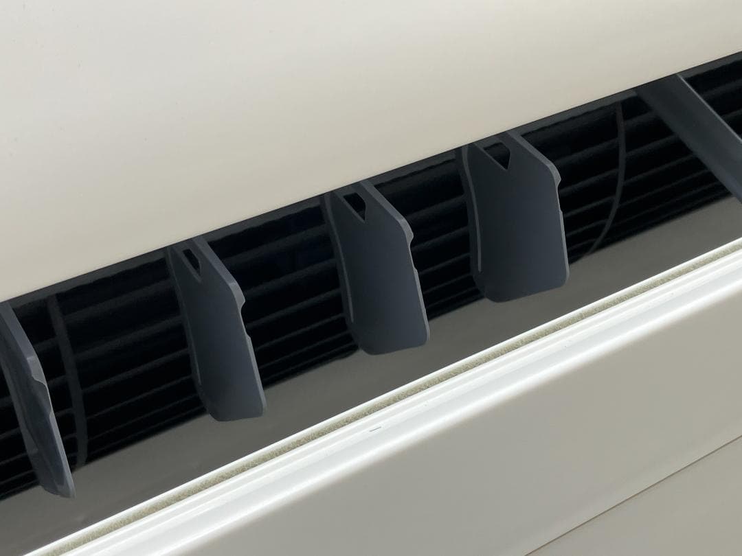 愛知岐阜/送料込★美品★三菱 2.2ｋWエアコン MSZ-E224-W　14年