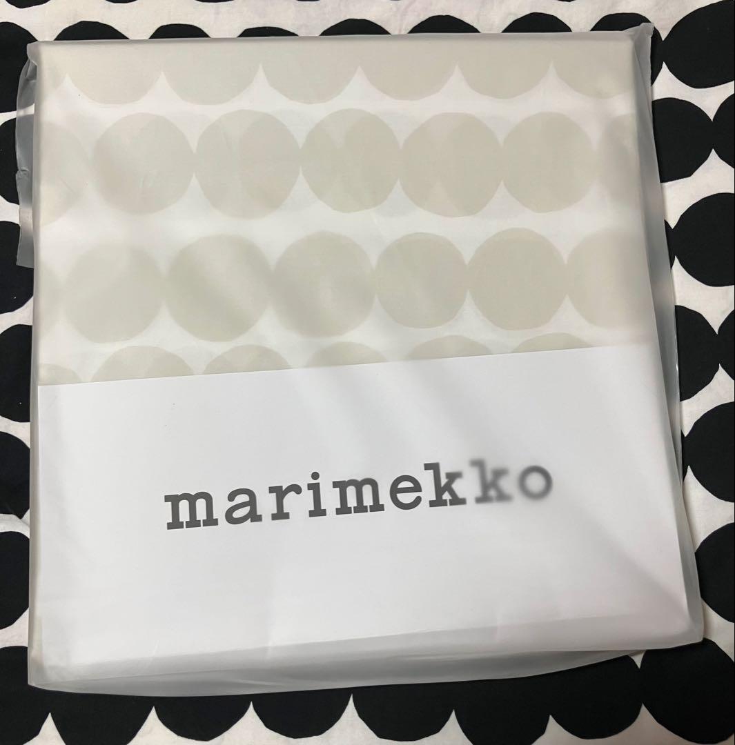 マリメッコ　デュペカバー　【ウニッコカレンダーおまけ付】　ラシイマット　新品