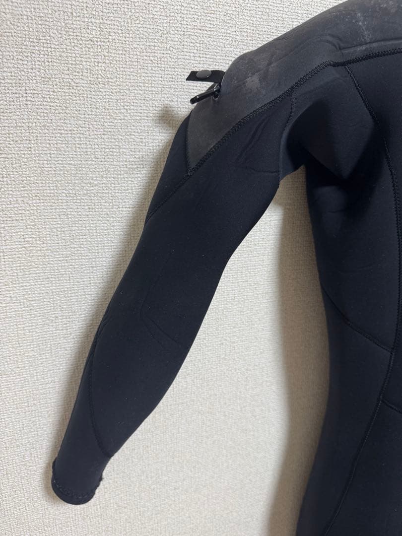 オニール　サーフィン　3mmスーツ