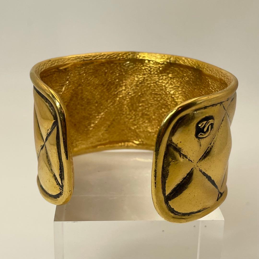 専用❗️CHANEL✨シャネル　刻印あり　ココマーク　マトラッセ　バングル