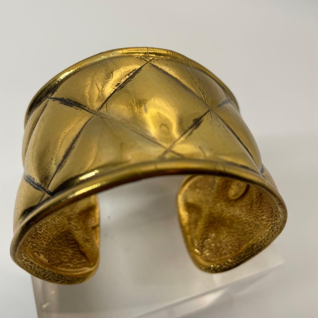 専用❗️CHANEL✨シャネル　刻印あり　ココマーク　マトラッセ　バングル