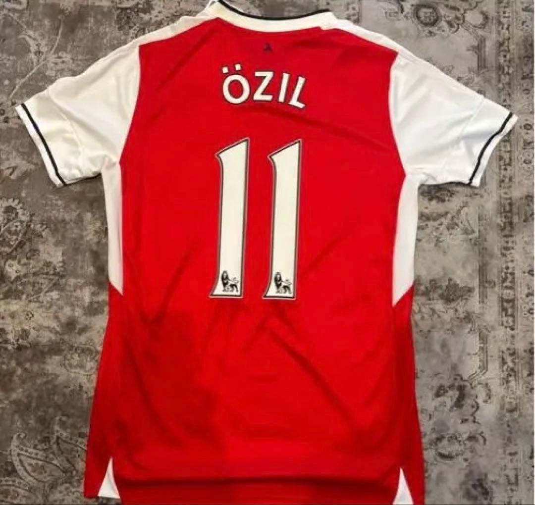 アーセナル ユニフォーム エジル