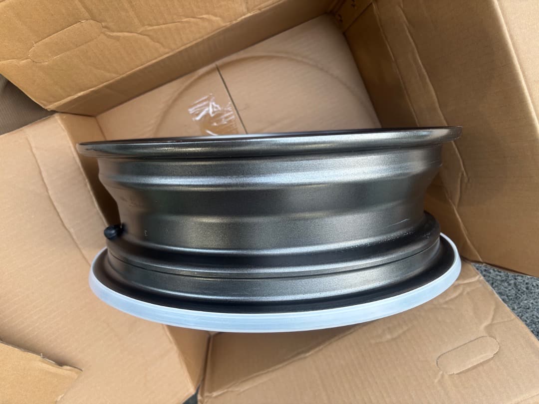 1本 ホイール 未使用品 15インチ