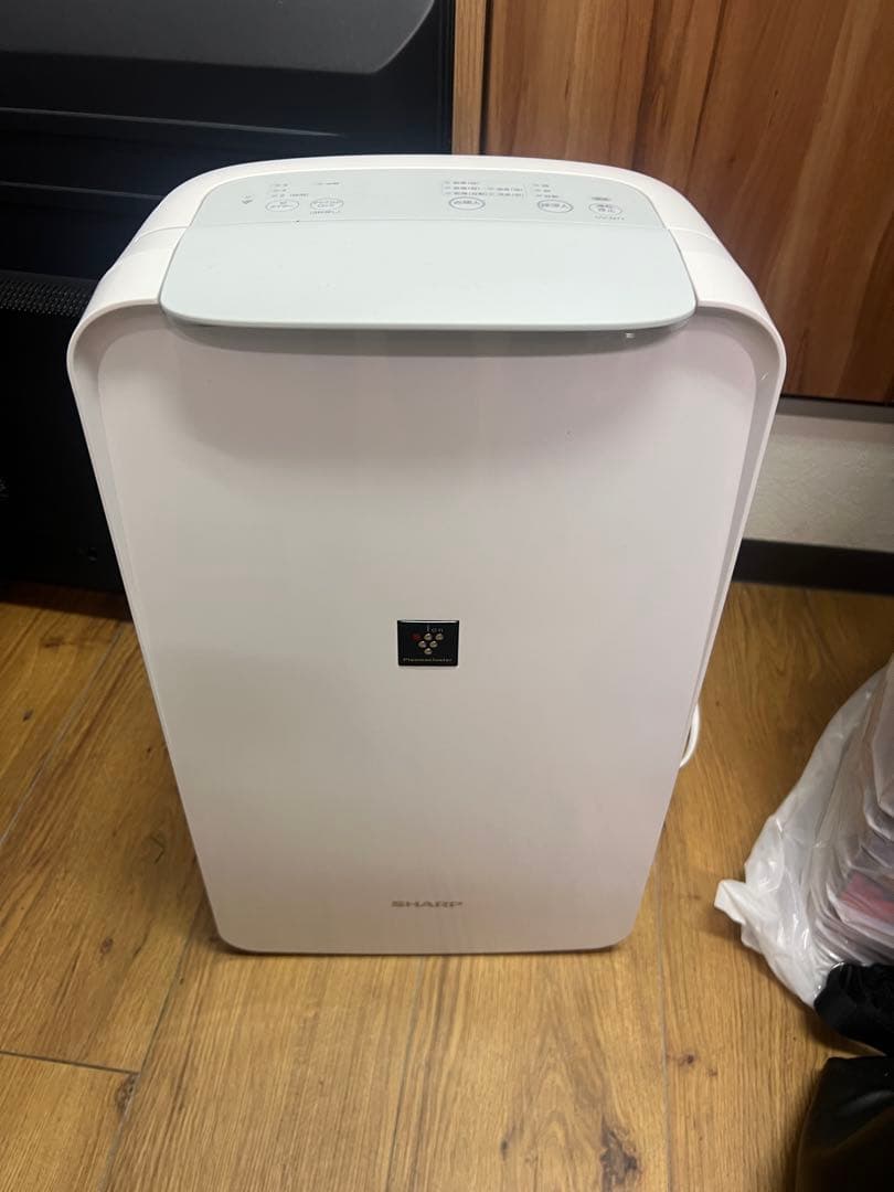 SHARP 除湿機 CV-N71-W 2022年製　動作確認済み