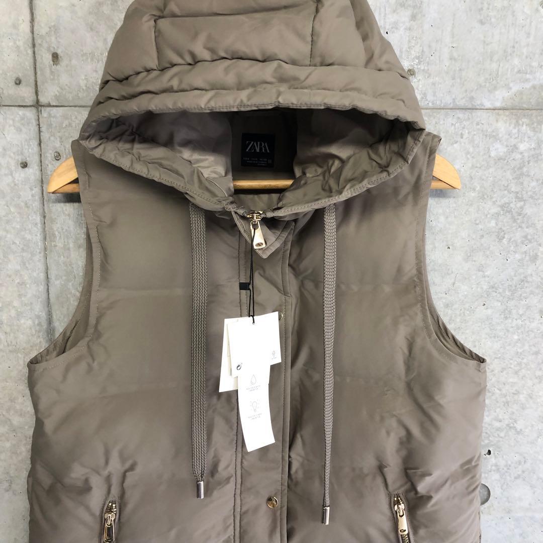 カーキ フード付きダウンベスト　ザラ　タグ付き　完売品
