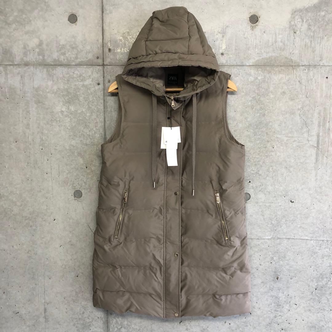 カーキ フード付きダウンベスト　ザラ　タグ付き　完売品