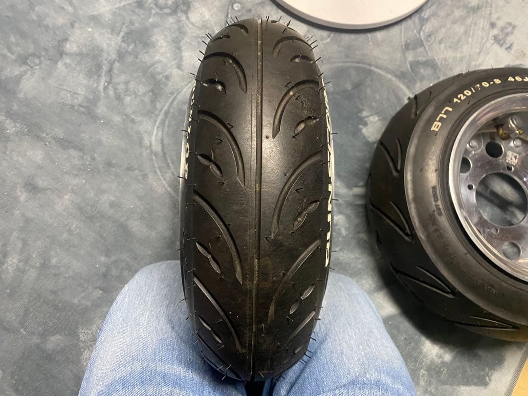 ホンダモンキーゴリラケップスピード8インチ4j 5.5jホイールタイヤ付き2本