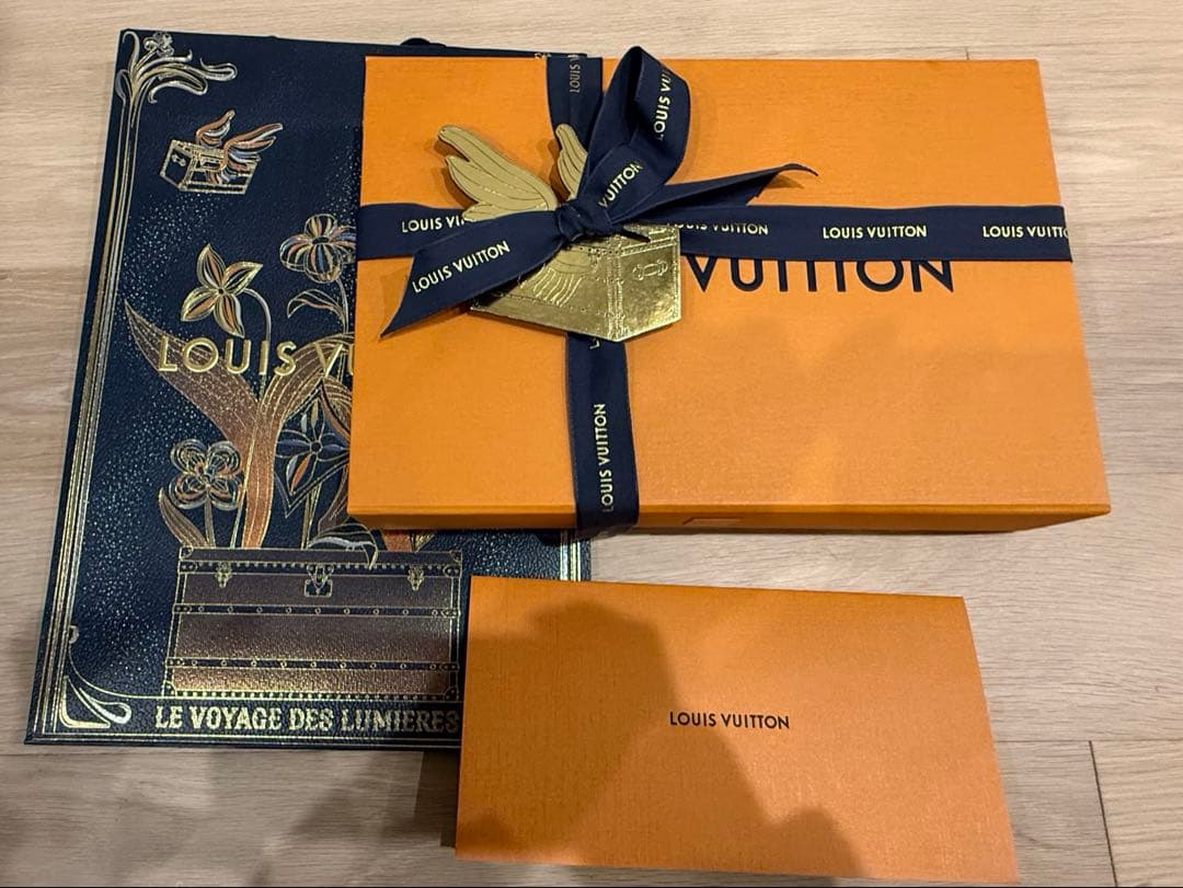 Louis Vuitton ミニマフラー 黒　ルイヴィトン