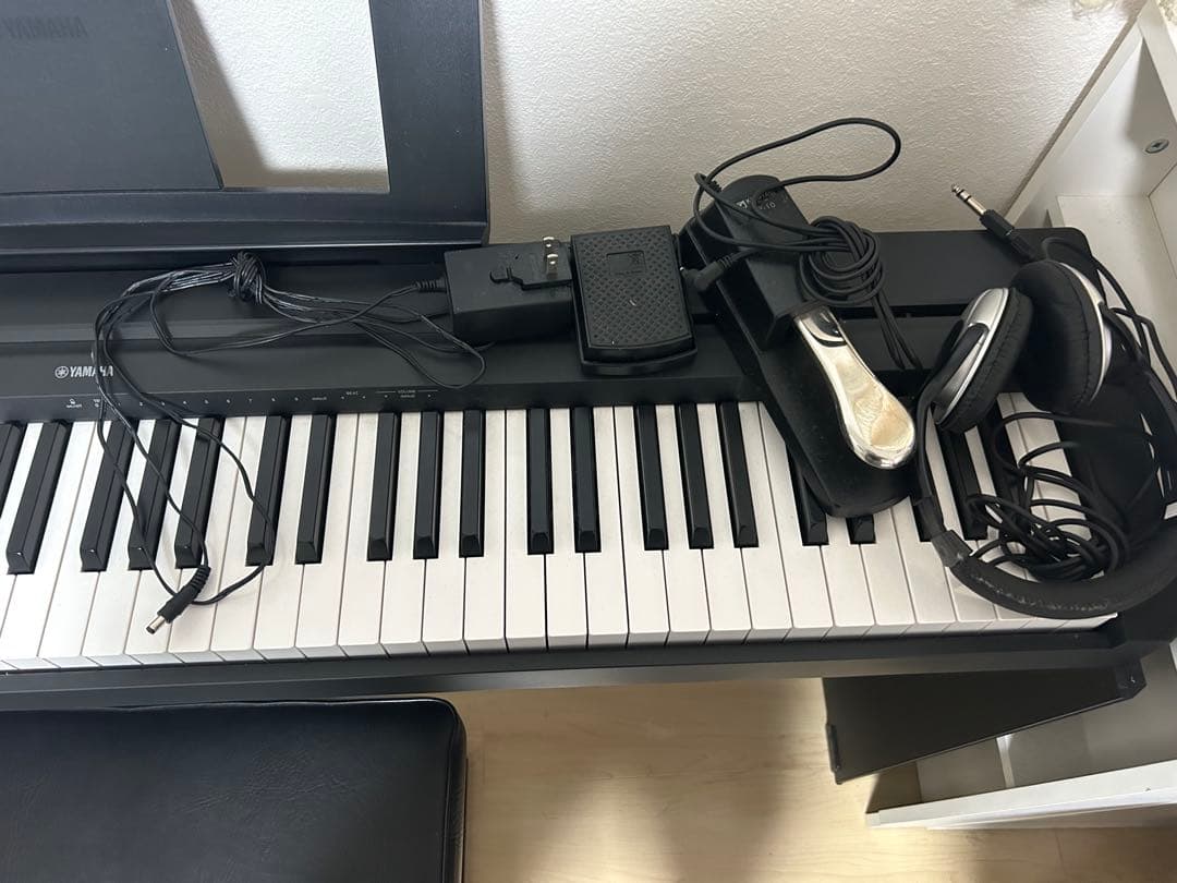 〇ぴー〇 Yamaha 88鍵 電子ピアノ ヘッドフォン、イス、ペダル付き