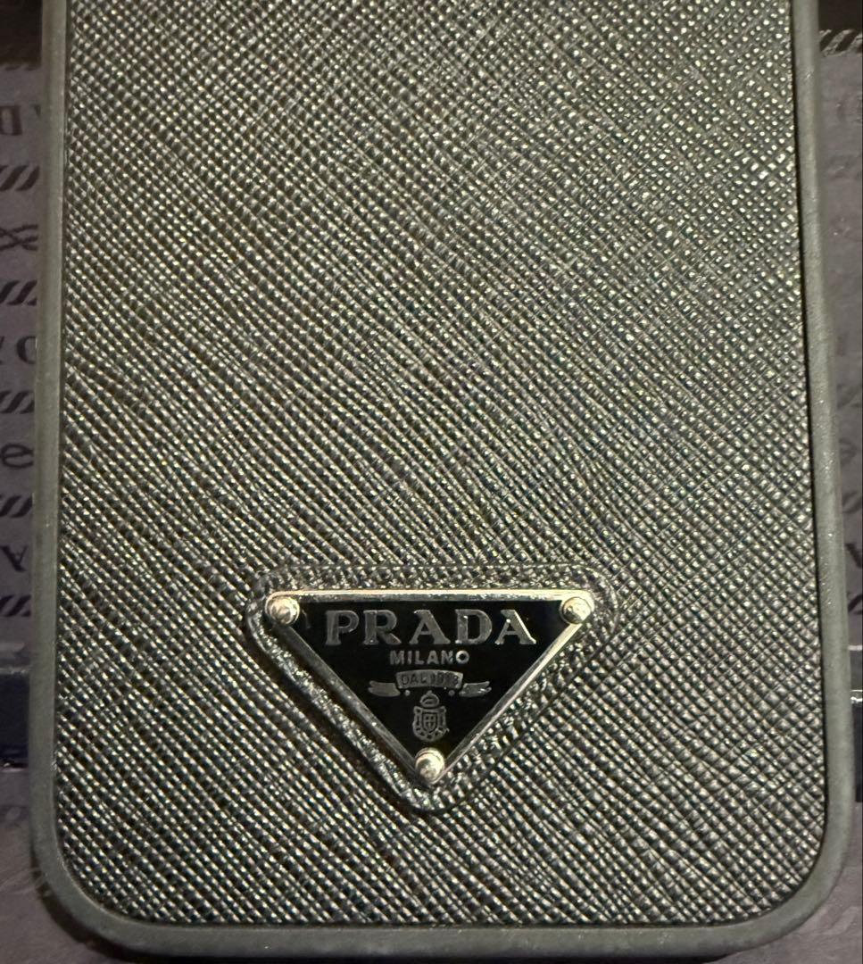 聖　PRADA iPhone16pro max用ケース