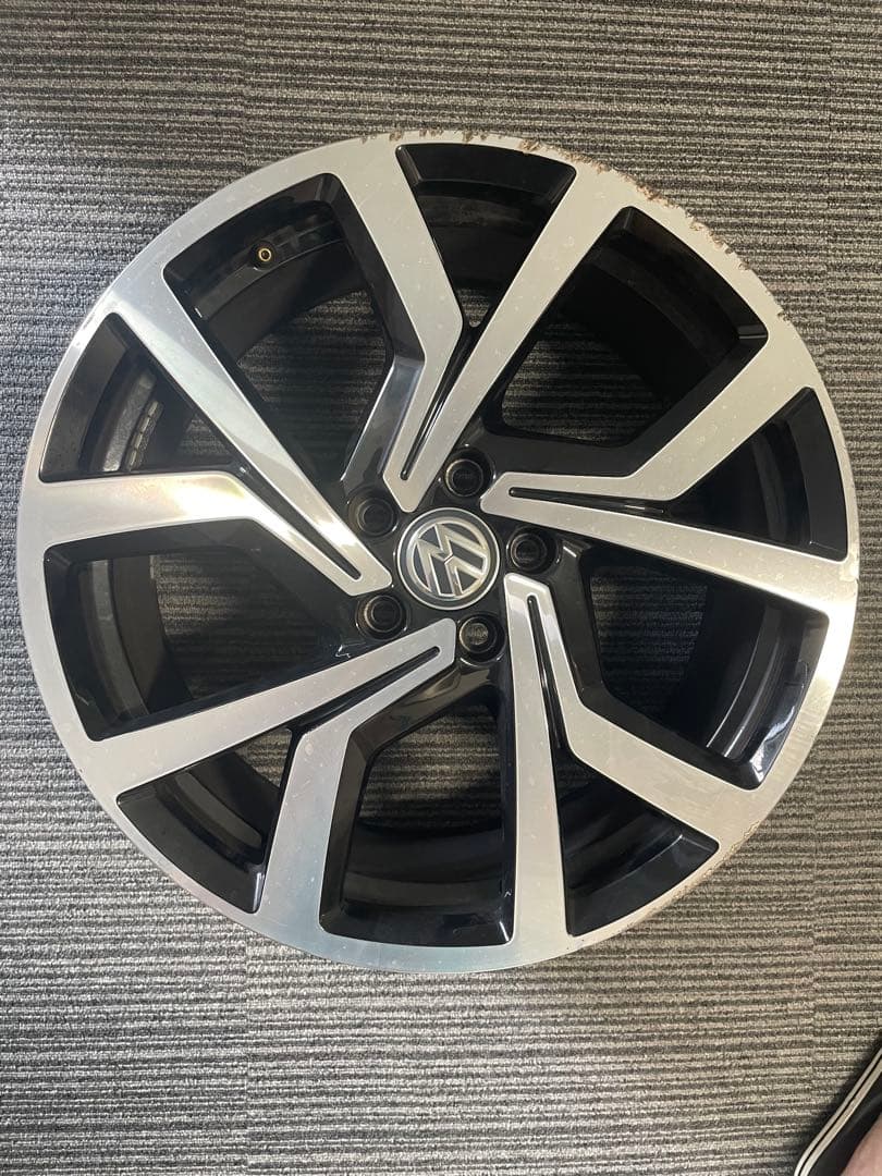 Volkswagen 19インチホイール GTIパフォーマンス