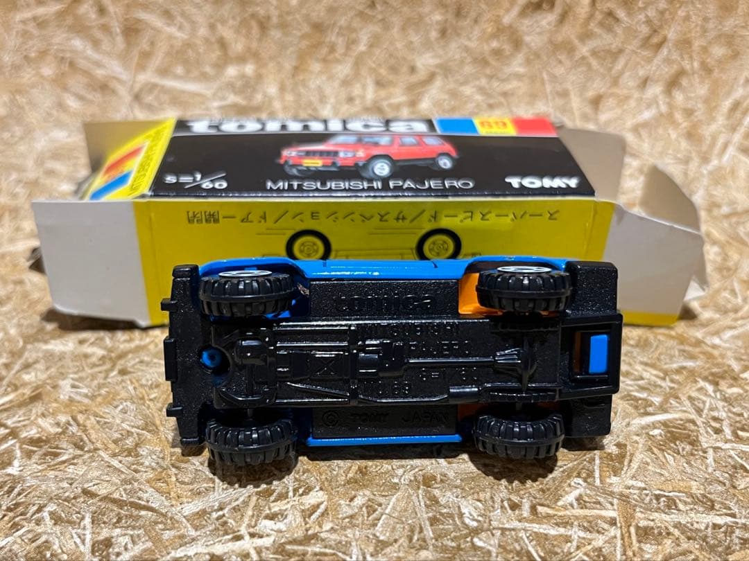 トミカ 日本製 黒箱 69 三菱 パジェロ 丸栄特注