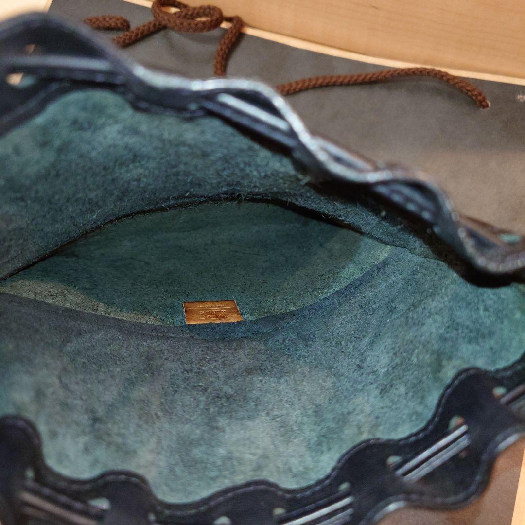 イルビゾンテ ポシェット