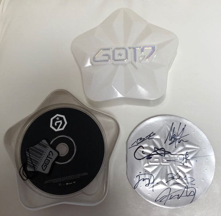 BUYEE公式 got7 全員サイン1st ミニアルバム『トレカ1枚』