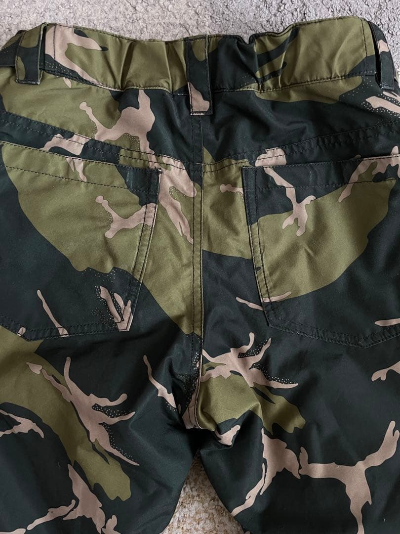 BURTON 子ども用スノーボードウェア　Lサイズ