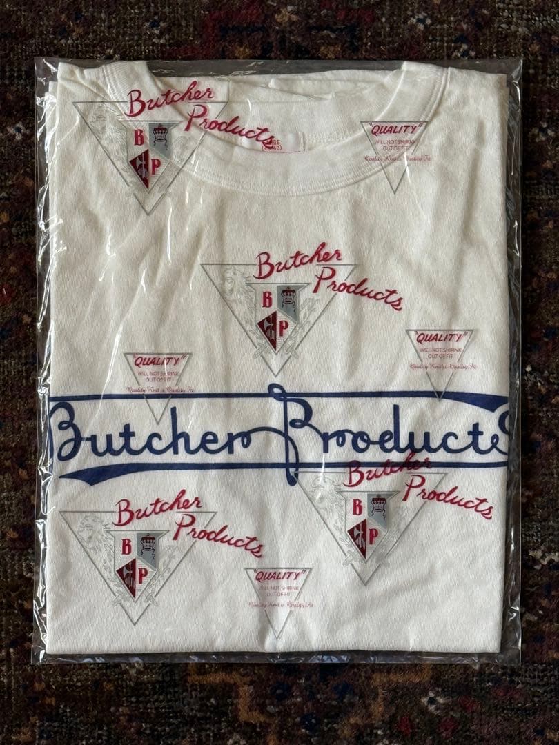 トップス At Last YOUNG &PRINT TEE