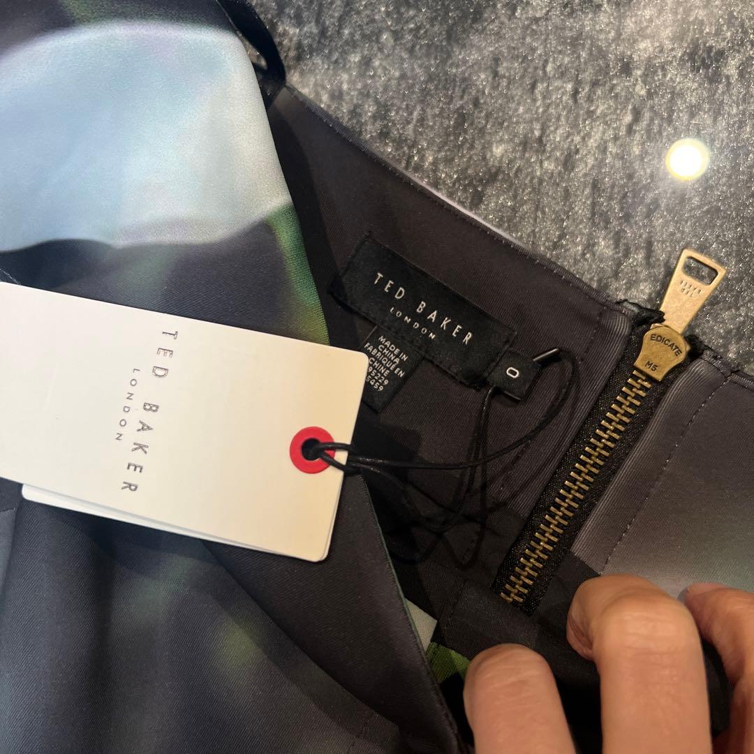 ワンピース TED BAKER 0