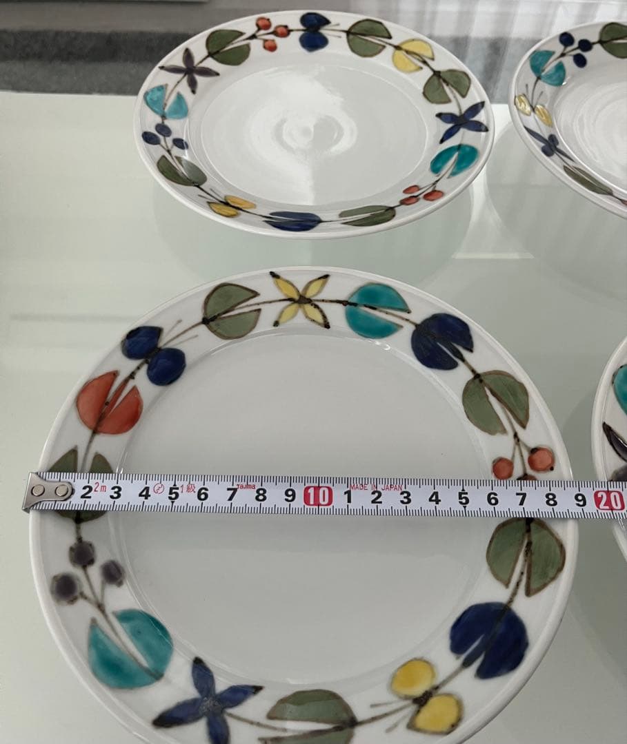 九谷青釜　徳永遊心　色絵花繋ぎ　6寸皿 4枚セット