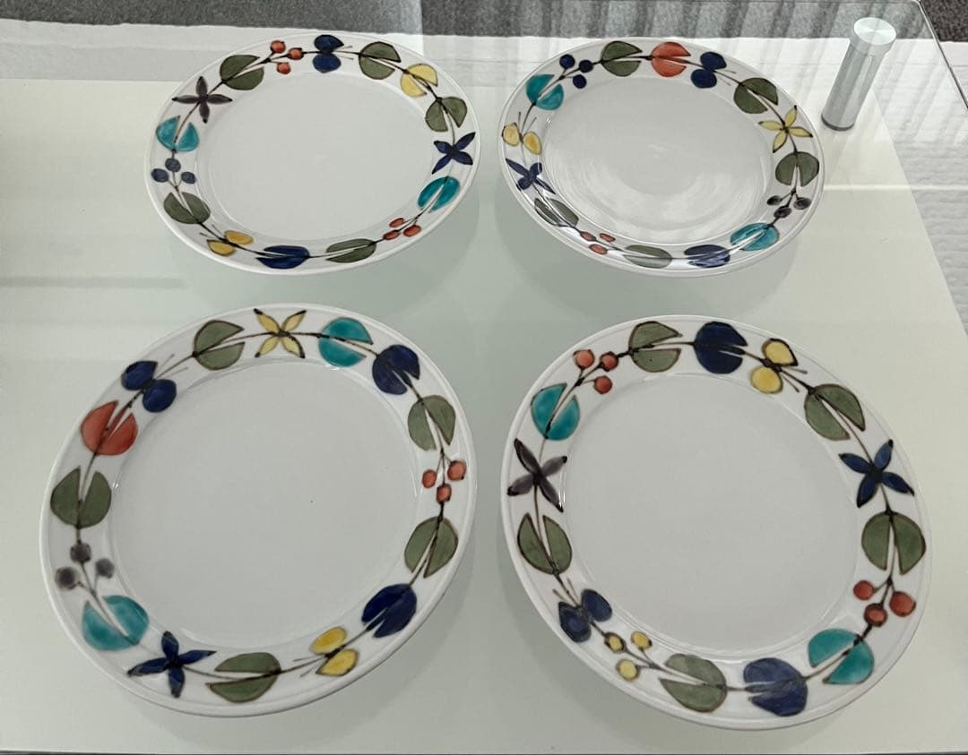 九谷青釜　徳永遊心　色絵花繋ぎ　6寸皿 4枚セット