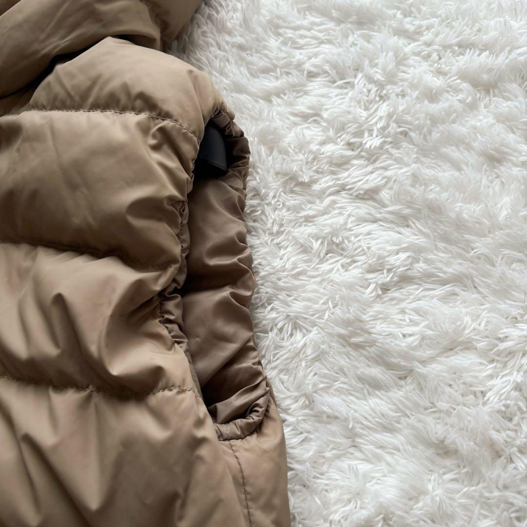 現行タグ・美品✨デュベティカ　大きいサイズ42 フェベチンクエ　ダウンベスト