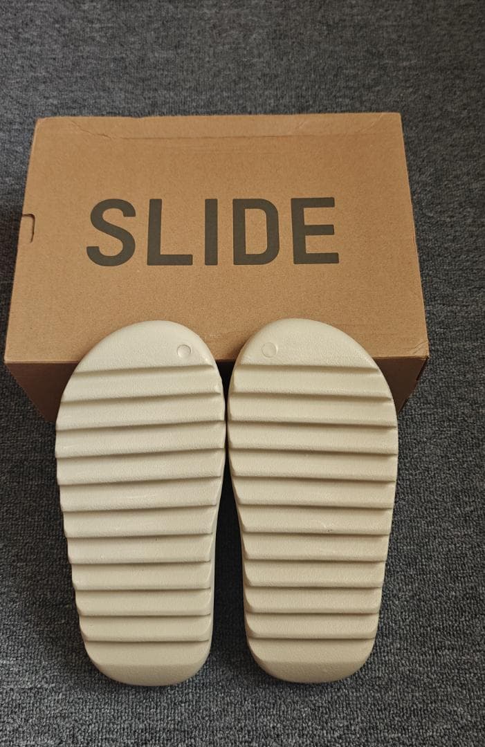 ADIDAS YEEZY SLIDE アディダス ベージュ サンダル 26.5