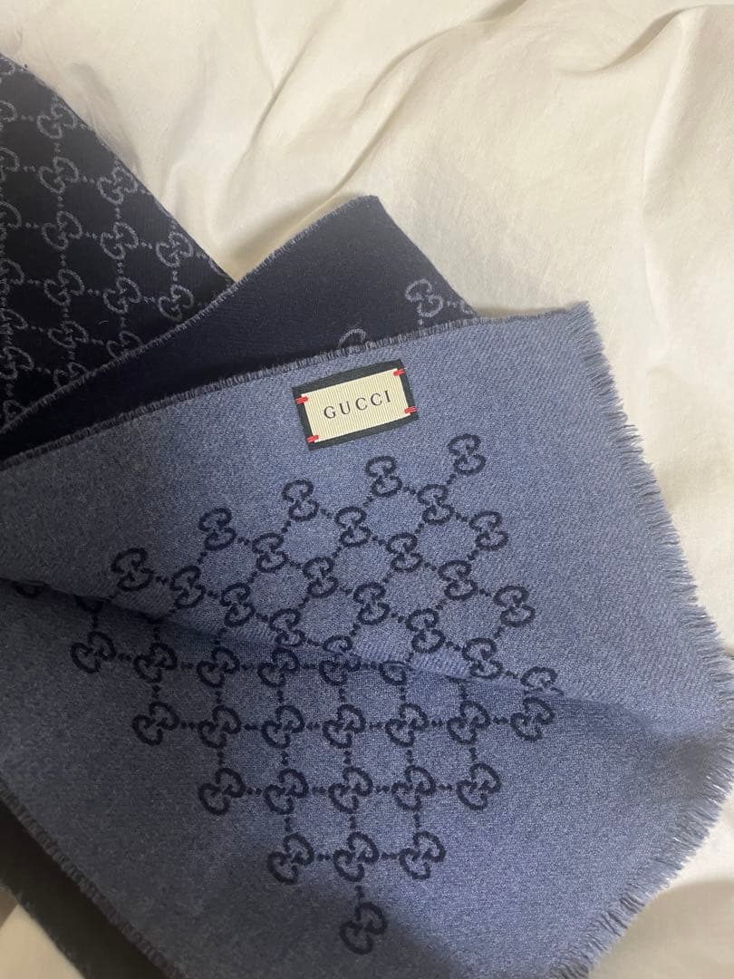 GUCCI ネイビー GGロゴ マフラー