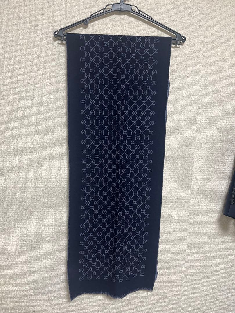 GUCCI ネイビー GGロゴ マフラー