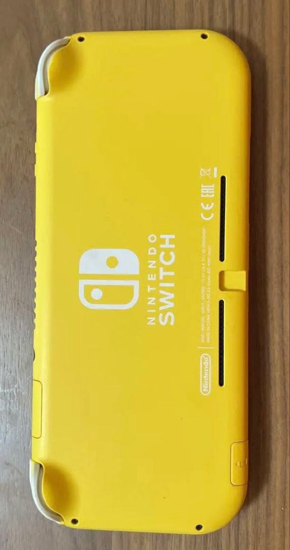 Nintendo Switch Lite イエロー&充電器