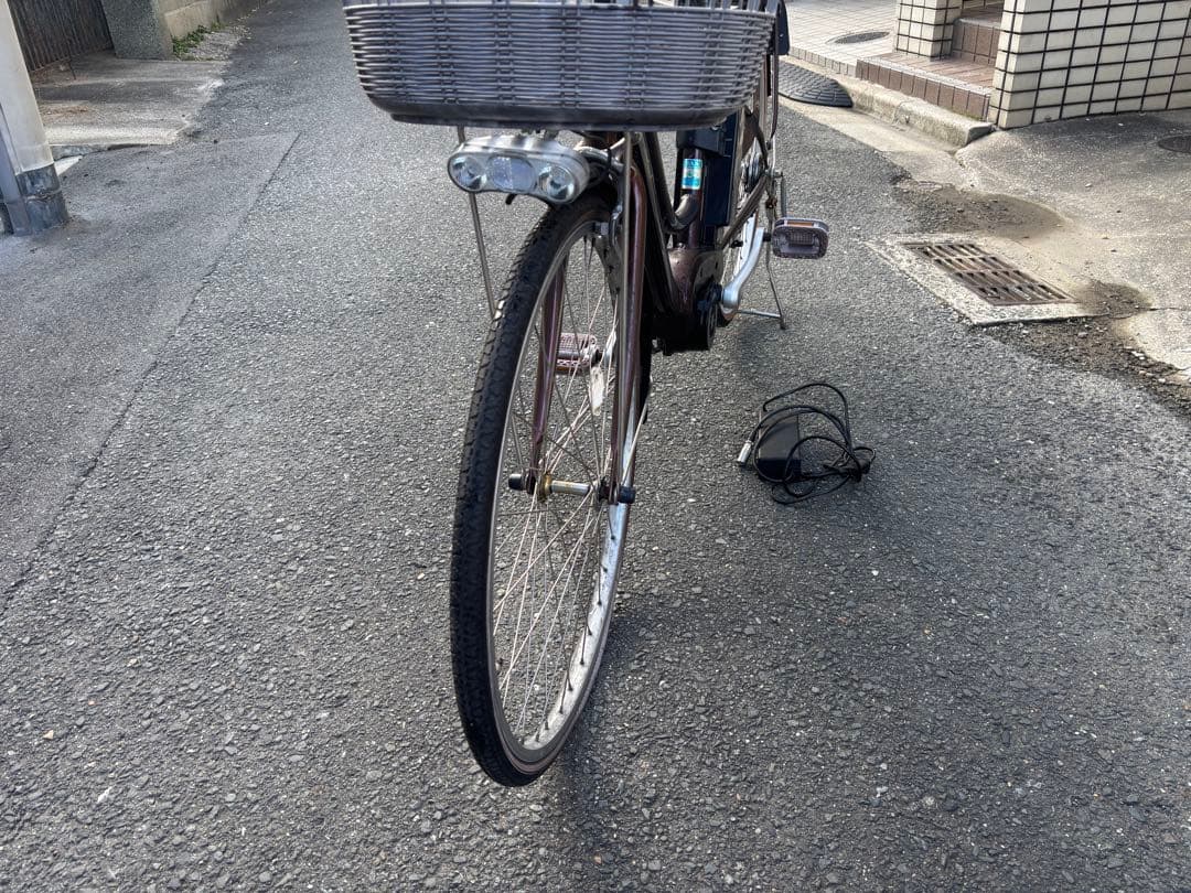 あさひサイクルブランド電動アシスト自転車 ブラウン 前カゴ付き充電器付き