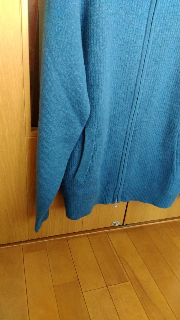 m*e様 MASTER BUNNY EDITION 青 セーター サイズ5